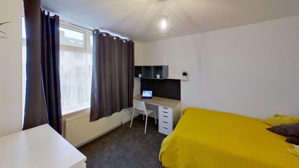 House in Nottingham - More