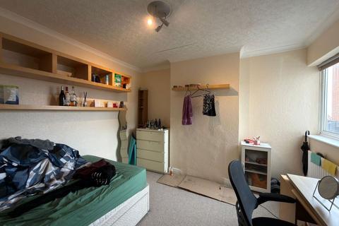 undefined, 165A Darkes Lane, Potters Bar, Hertfordshire, EN6 1BW