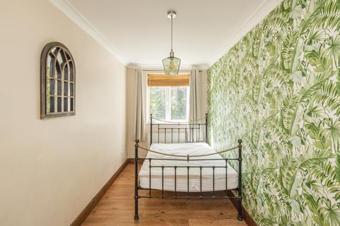 4 bedroom end of terrace house to rent, Vigilant Close London SE26