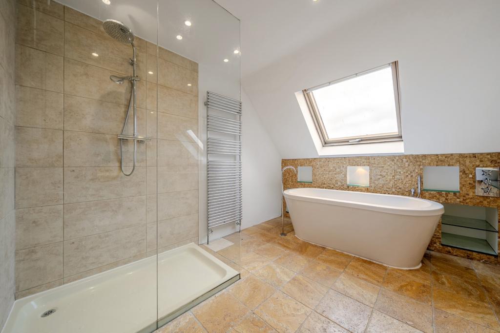 House in London - View 4