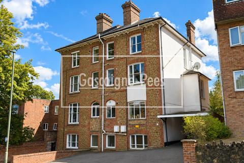 2 bedroom apartment to rent, Harvey Road, Guildford, GU1