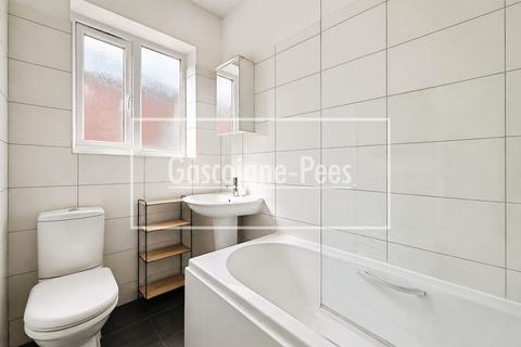 2 bedroom apartment to rent, Harvey Road, Guildford, GU1