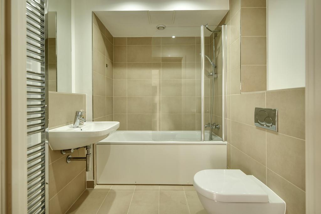 Apartment in Bristol - View 3