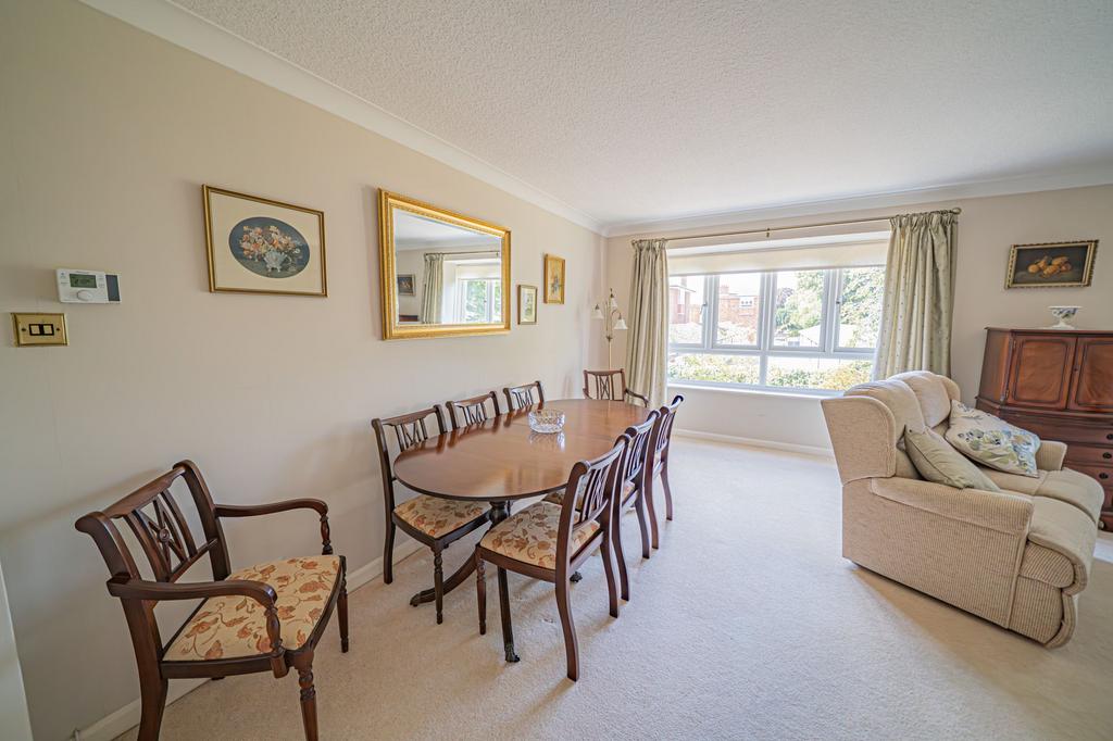 Apartment in Solihull - View 5