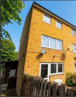 4 bedroom end of terrace house to rent, Montague Square, London SE15