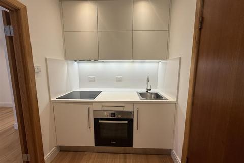 Studio to rent, Hallam Street, Marylebone