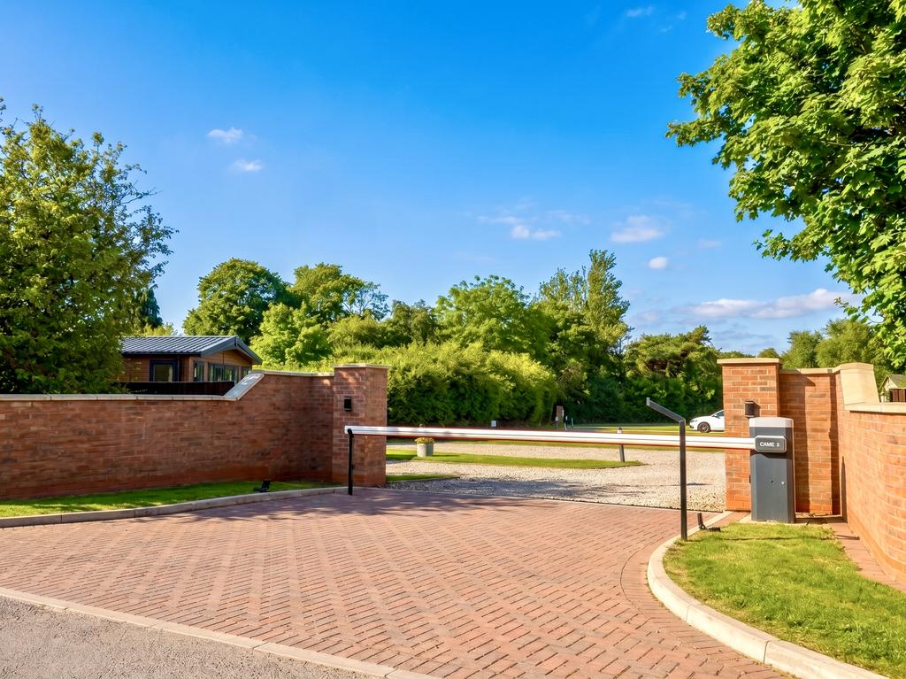 House in Hornsea - More