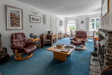4 bedroom detached bungalow for sale, Blaenau Ffestiniog