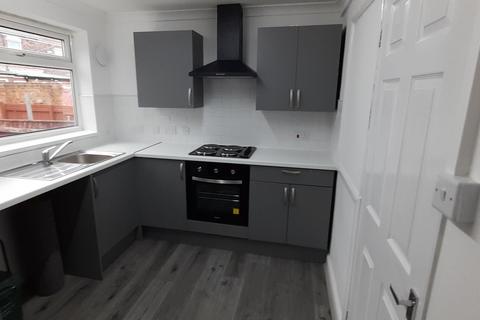 2 bedroom terraced house to rent, Hereford Street, Hull, HU4