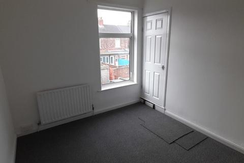 2 bedroom terraced house to rent, Hereford Street, Hull, HU4