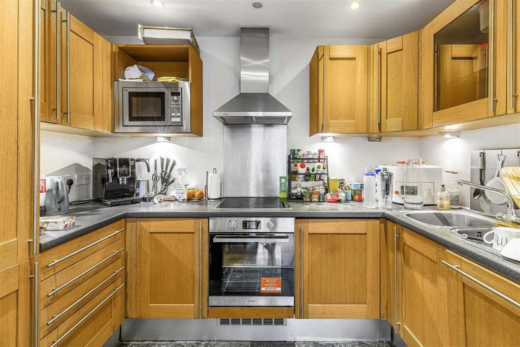 Apartment in London - View 3