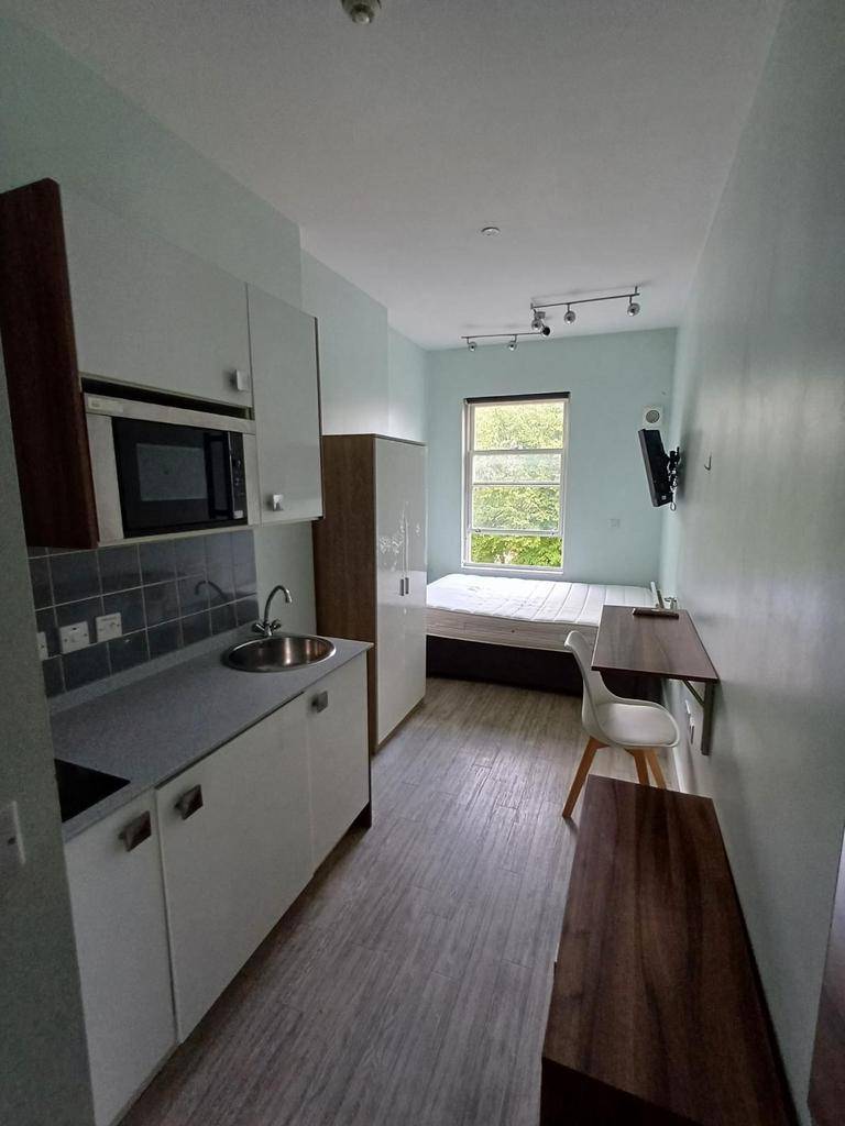 Apartment in London - View 2