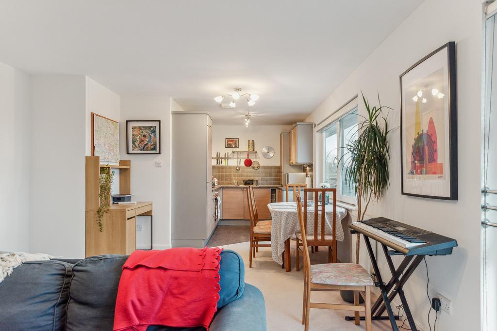 Apartment in Glasgow - View 5