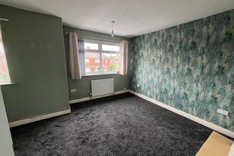 2 bedroom end of terrace house to rent, Mayland Avenue, HULL