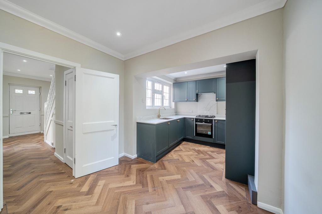 House in Chislehurst - View 2