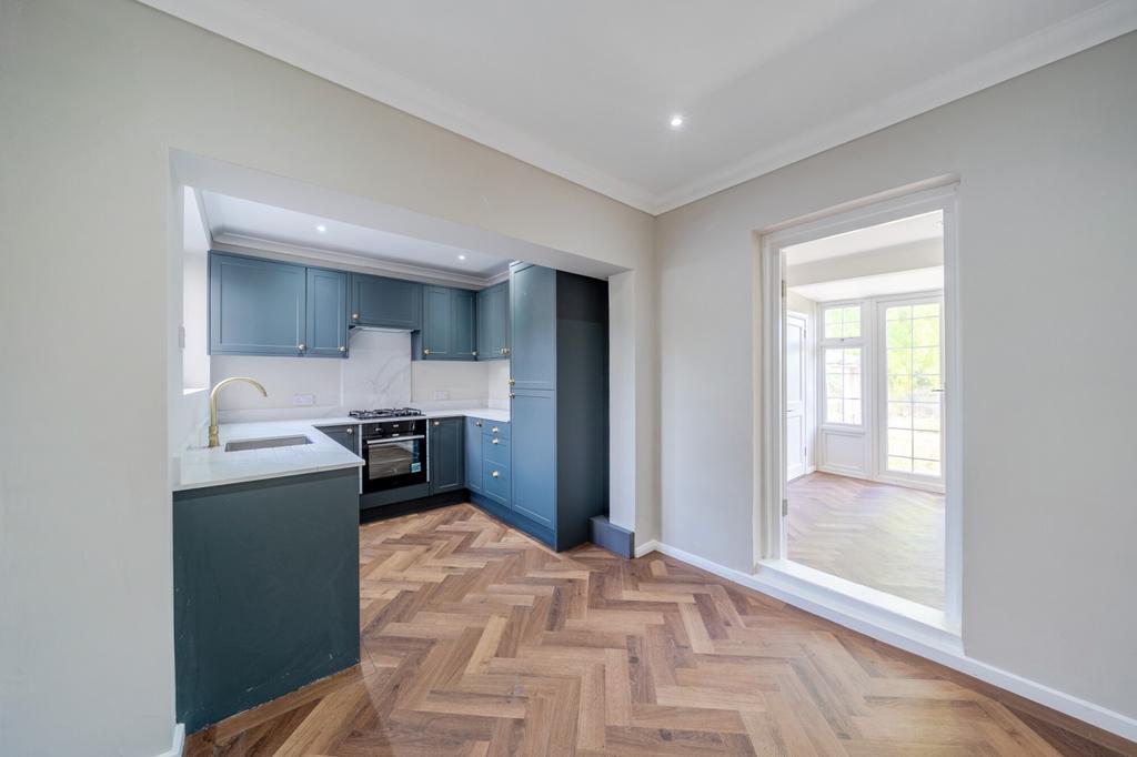 House in Chislehurst - View 3
