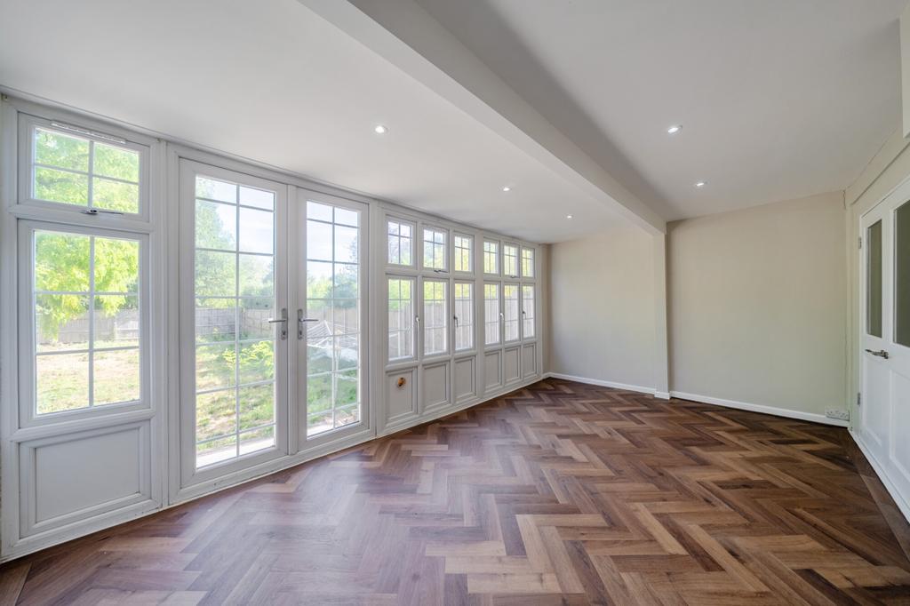 House in Chislehurst - View 5