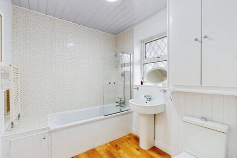 2 bedroom terraced house to rent, Guycroft, Otley, LS21