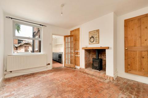 2 bedroom terraced house to rent, Thorpe Road, Melton Mowbray, LE13