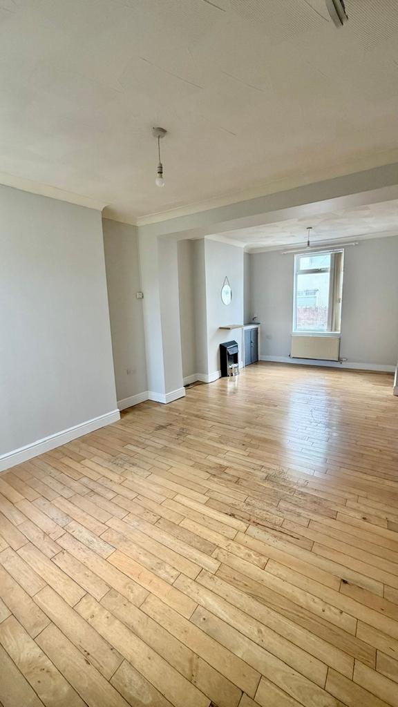 House in Cardiff, Adamsdown - View 2