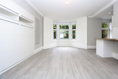 Studio to rent, Camphill Avenue, Glasgow, G41