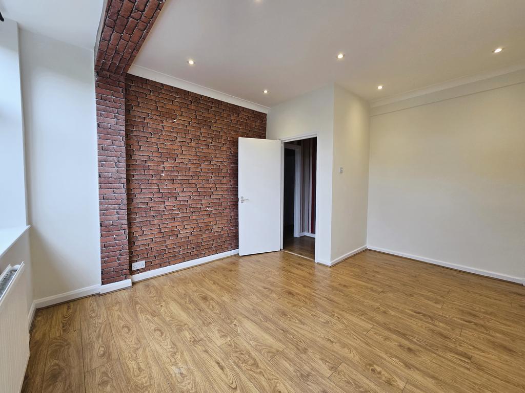 House in London - View 4
