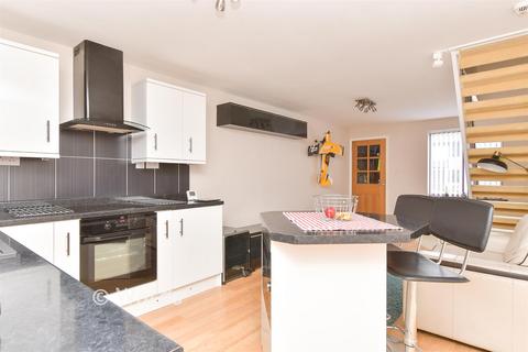 2 bedroom end of terrace house for sale, The Briars, Sevenoaks TN15