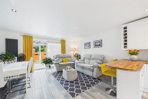 3 bedroom semi-detached house for sale, Dovedale Close, Owlsmoor, Sandhurst, Berkshire, GU47