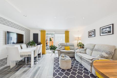 3 bedroom semi-detached house for sale, Dovedale Close, Owlsmoor, Sandhurst, Berkshire, GU47