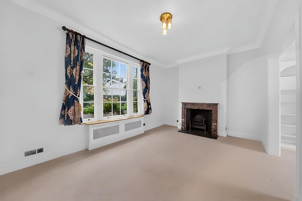 House in London - View 2