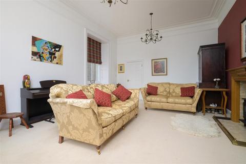 2 bedroom flat for sale, Barossa Place, Perth