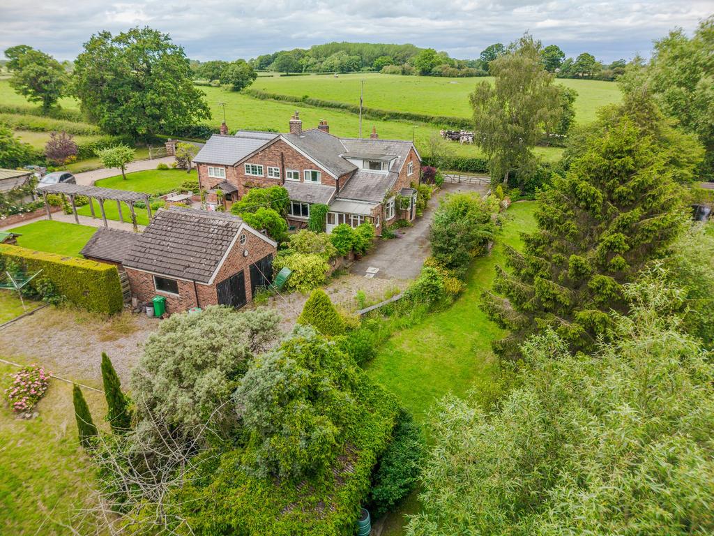 House in Nantwich - View 3