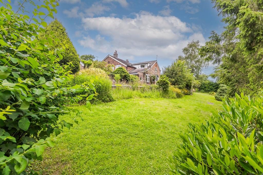 House in Nantwich - View 4