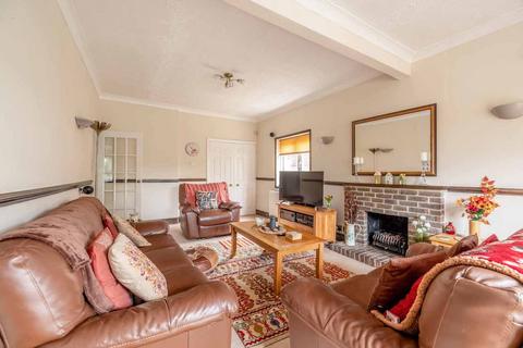 4 bedroom detached house for sale, Fairfield Approach, Wraysbury TW19