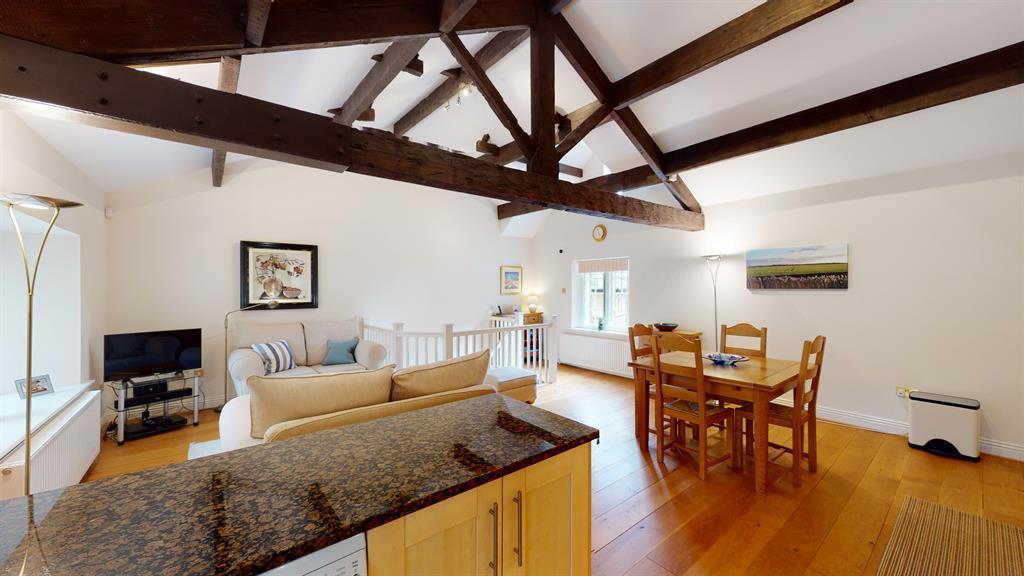 House in Gargrave, Eshton - More
