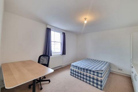 4 bedroom house to rent, Church Gate, Derby