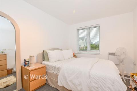 2 bedroom ground floor flat for sale, Poynder Drive, Snodland ME6