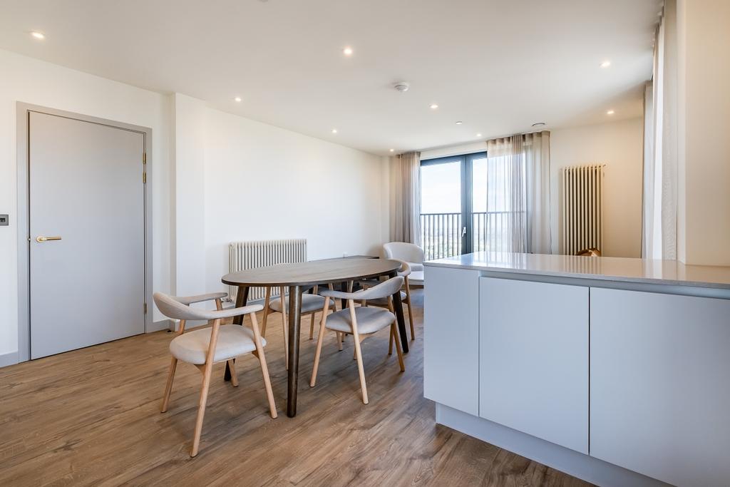 Apartment in London - View 5