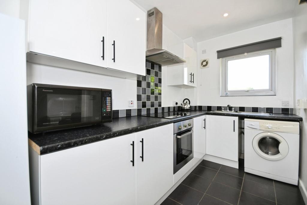 Apartment in Sheffield, South Yorkshire - View 2