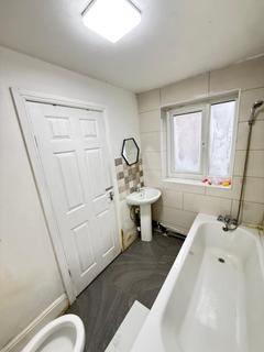 3 bedroom terraced house to rent, Preston Road, Hockley B18
