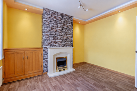 2 bedroom terraced house to rent, Richmond Street, Burton-On-Trent, DE14 2JW
