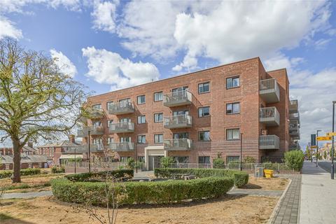 1 bedroom flat for sale, Springfield Drive, London, SW17
