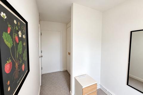 1 bedroom flat to rent, Wycliffe End, Gatehouse Industrial Are,