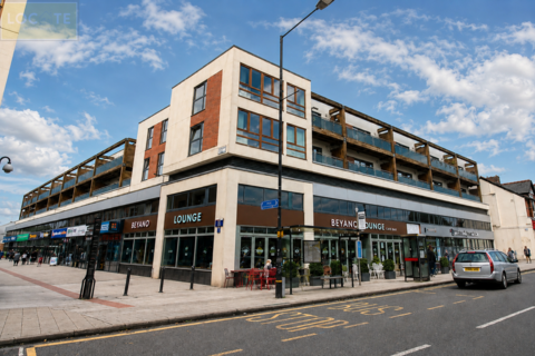 2 bedroom apartment to rent, Eden Square, Flixton Road, Urmston
