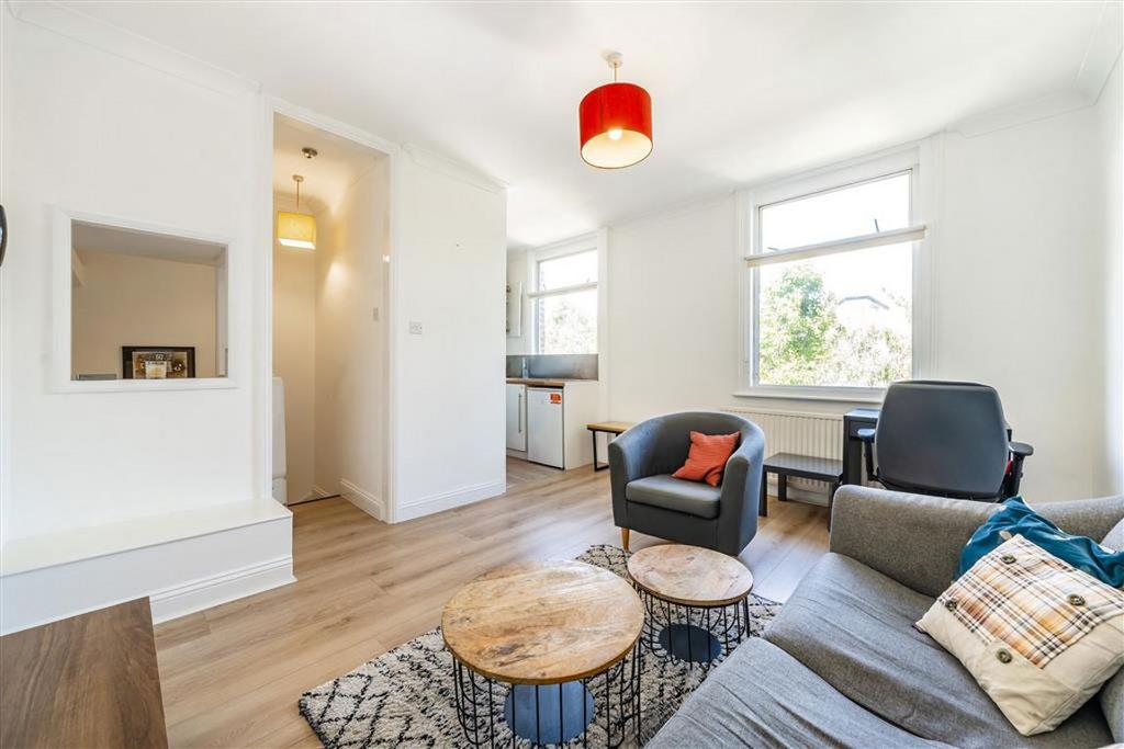 Apartment in London - View 2