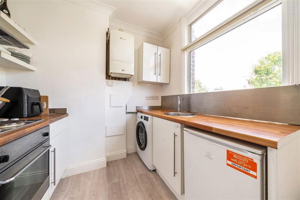 Apartment in London - View 4
