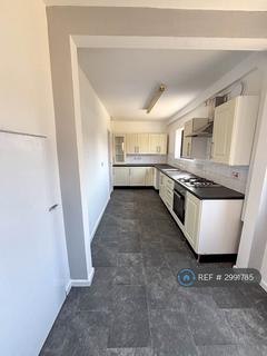 3 bedroom semi-detached house to rent, Cannock Road, Middlesbrough, TS3