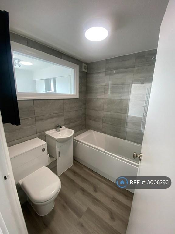 Apartment in Hove, Brighton and Hove - View 5