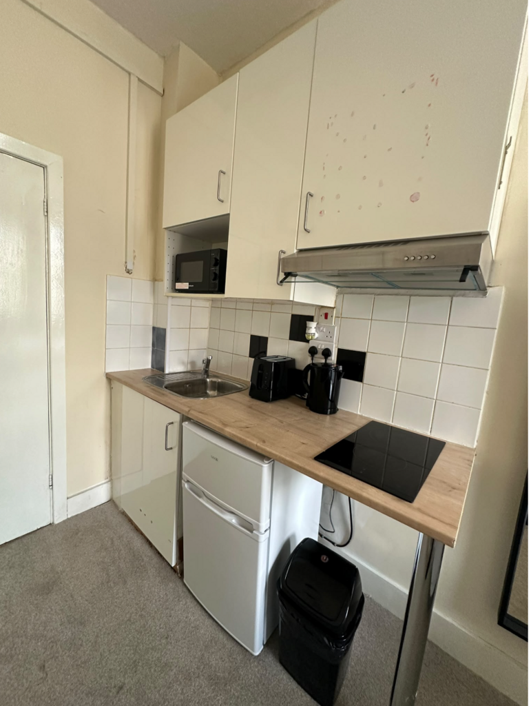 Apartment in London - View 4
