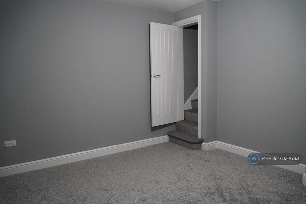 House in Leeds - View 5